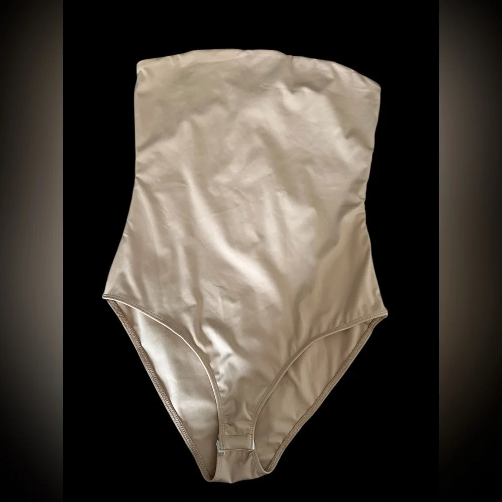 Fashion Nova Nude/Tan Strapless One-Piece Bodysuit - Picture 3 of 5